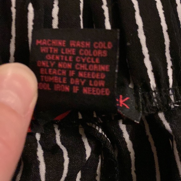 Flowy Wide-Leg Polyester Pants with Vertical Stripes - Picture 4 of 4